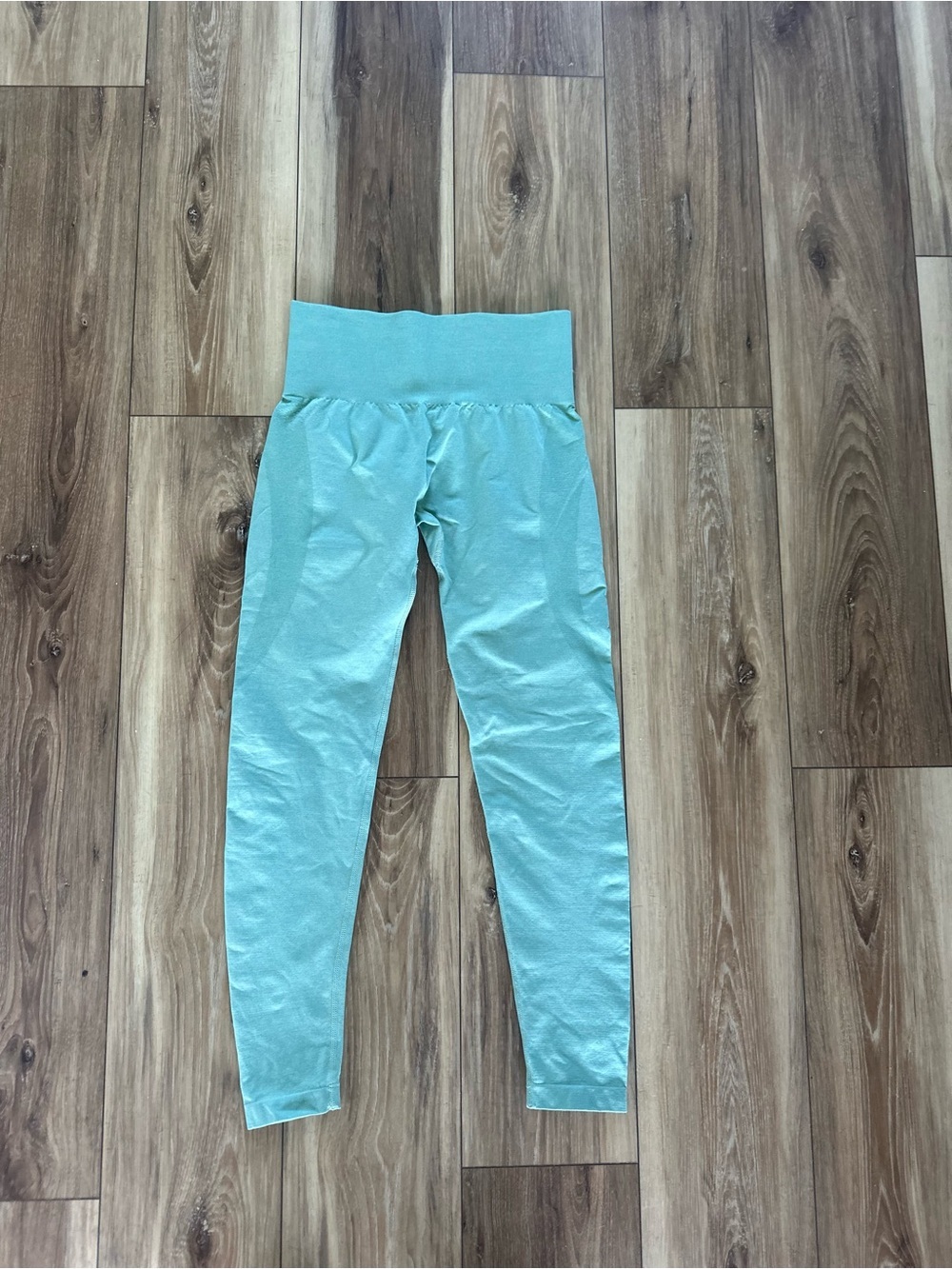 NVGTN womens seamless leggings size medium